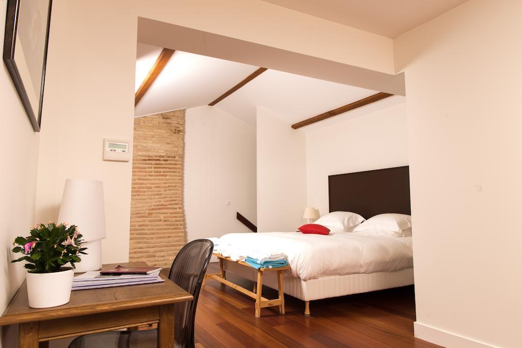 Les Cinq Sens Du Chateau Mayne Lalande Hotel Castelnau-de-Médoc Szoba fotó